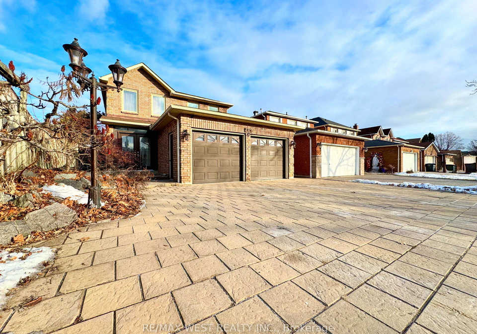 482-laurentian-avenue-mississauga-ontario-w12692464