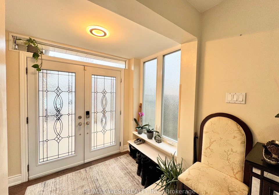 482-laurentian-avenue-mississauga-ontario-w12692464