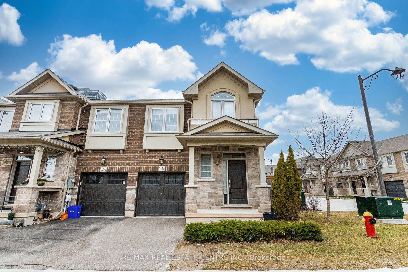 3254-mockingbird-common-oakville-ontario-w12692506