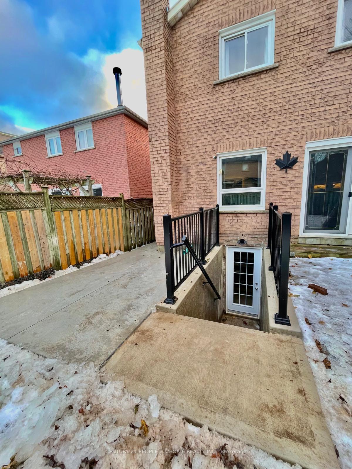 319-barber-drive-halton-hills-ontario-w12692700