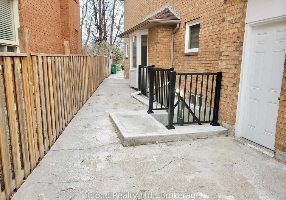 5316-champlain-trail-mississauga-ontario-w12692832