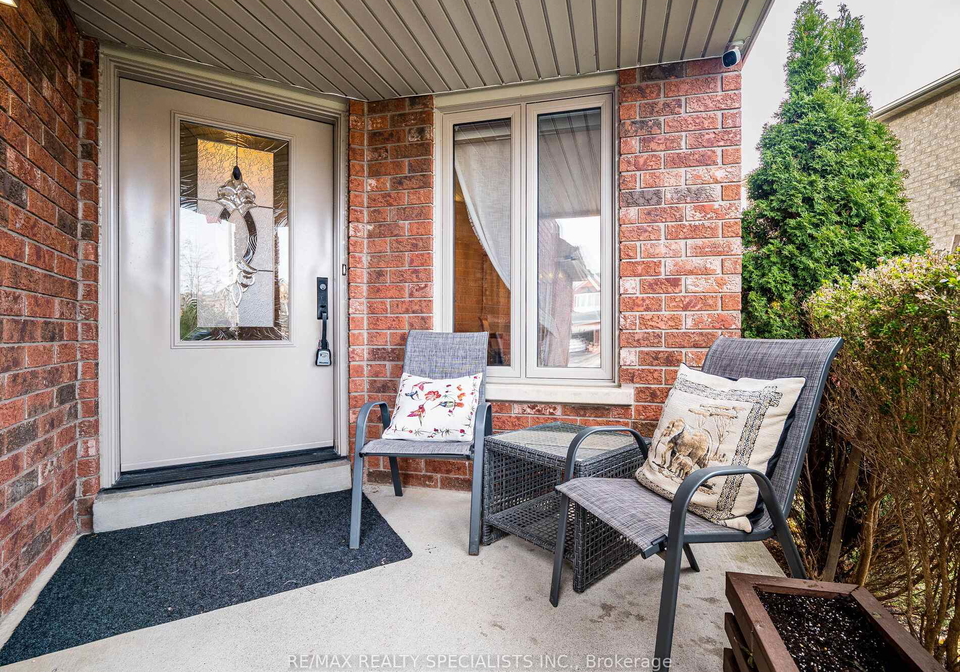 18-willow-park-drive-brampton-ontario-w12692838