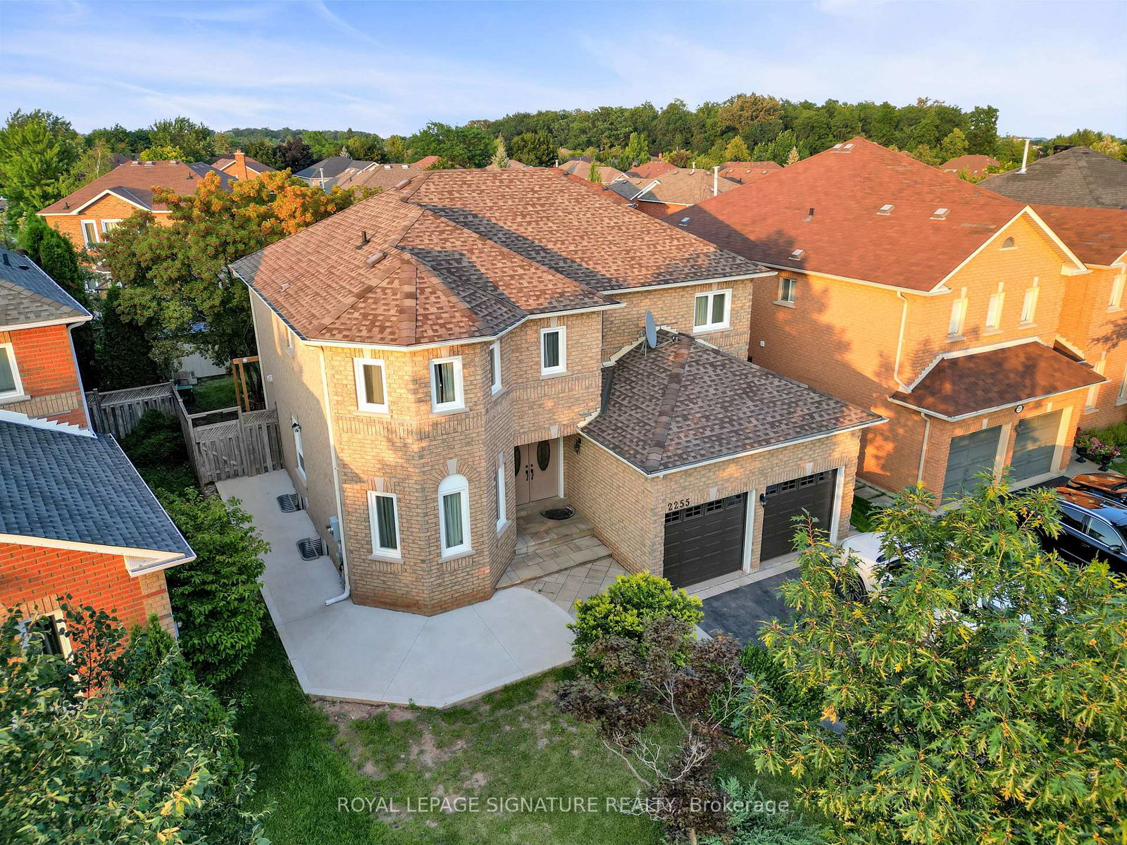 2255-grand-ravine-drive-oakville-ontario-w12693114
