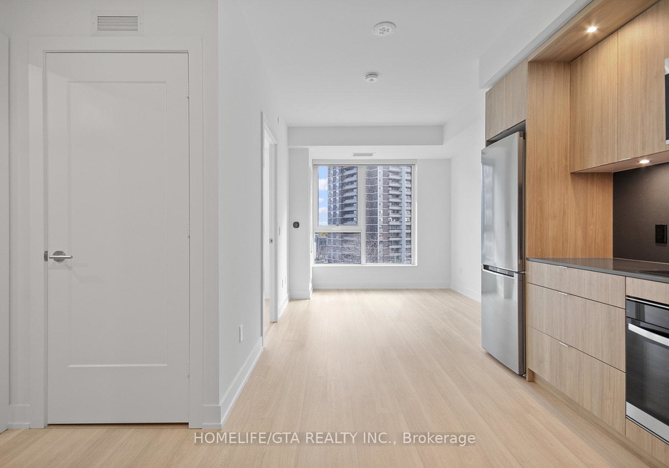 60-central-park-roadway-etobicoke-ontario-w12693146
