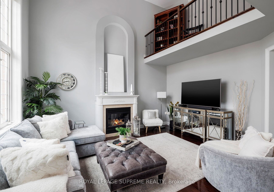 364-creek-path-avenue-oakville-ontario-w12693318