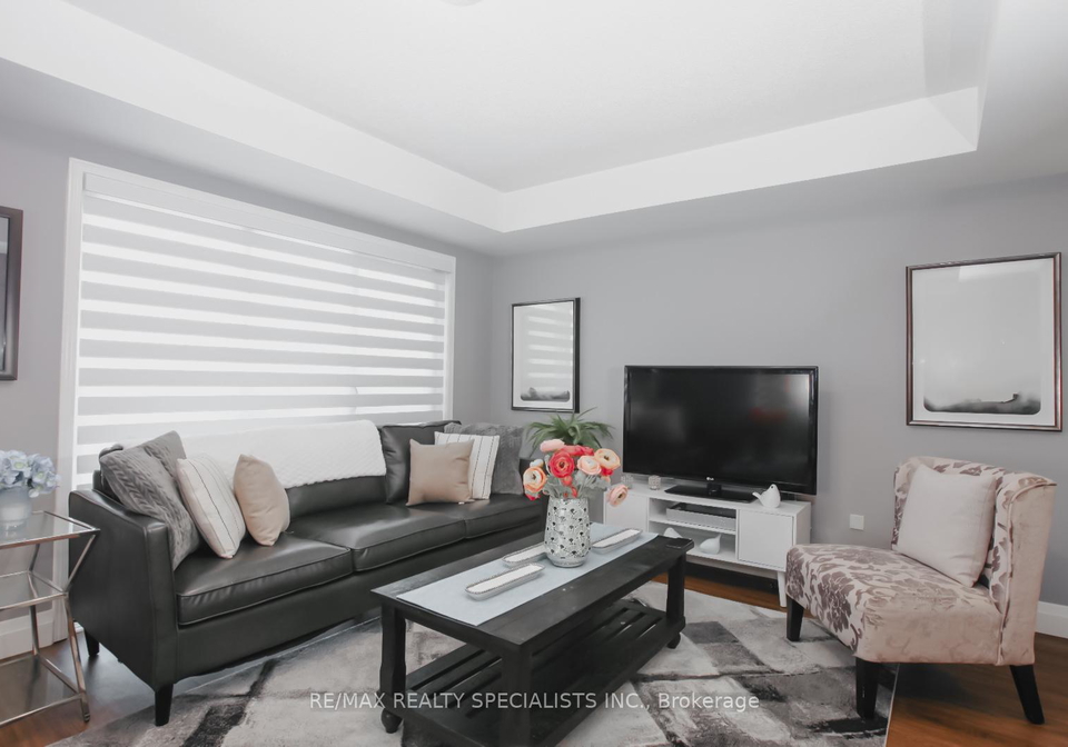 60-fairwood-circle-brampton-ontario-w12693336