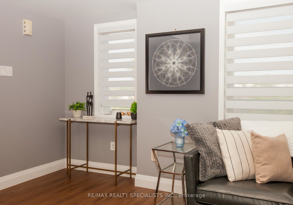 60-fairwood-circle-brampton-ontario-w12693336