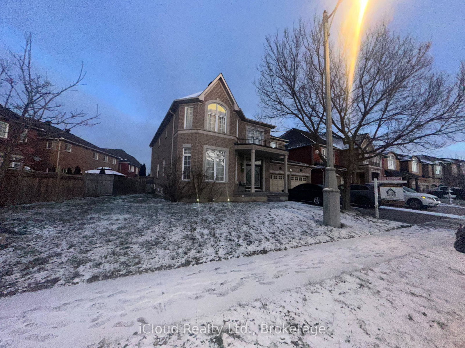 11-pine-landing-trail-brampton-ontario-w12693644