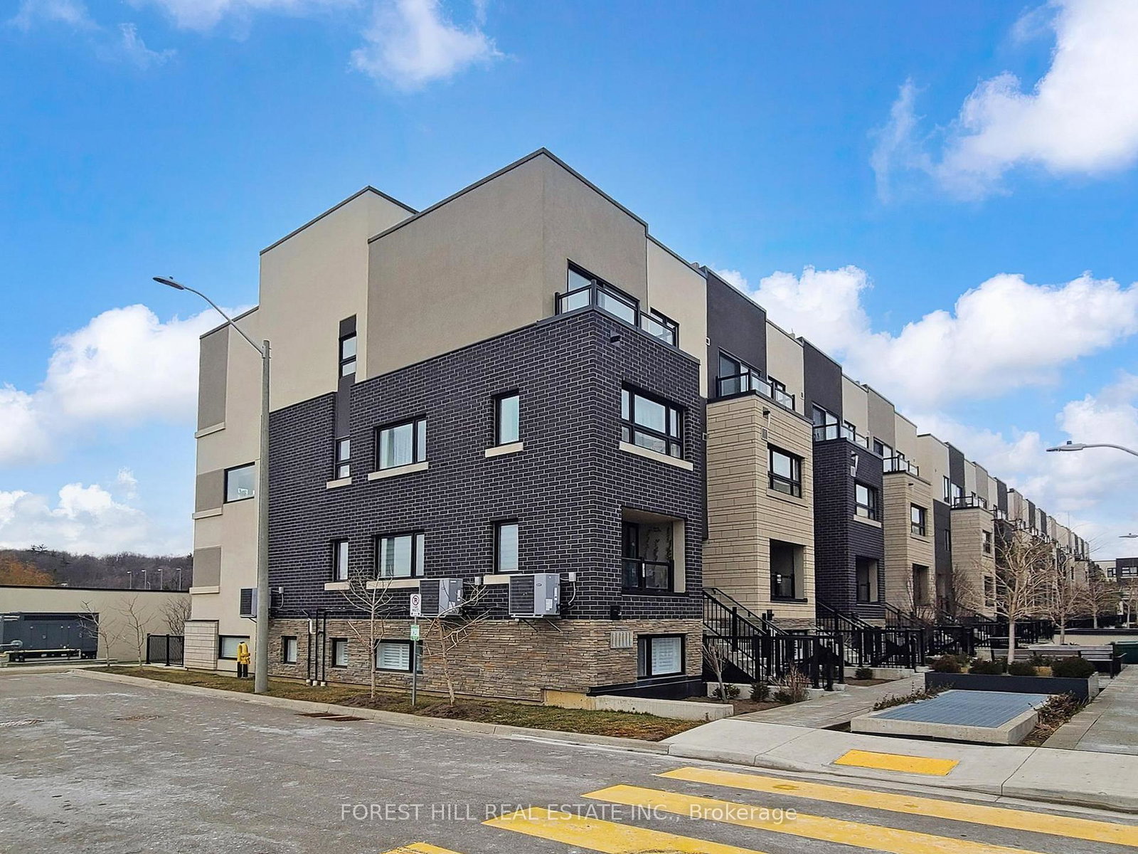 1135-cooke-boulevard-burlington-ontario-w12693692