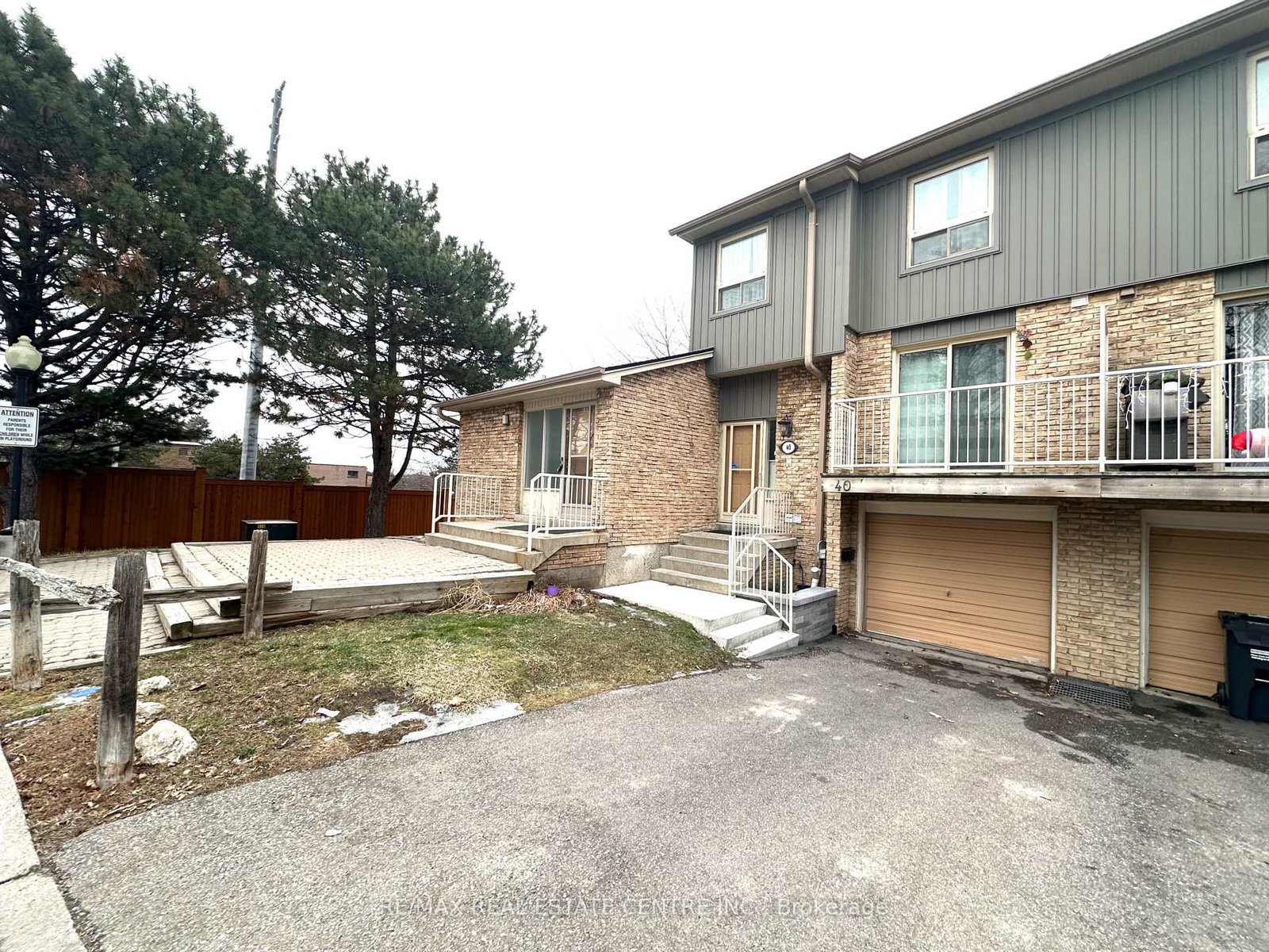 60-hanson-road-mississauga-ontario-w12693738