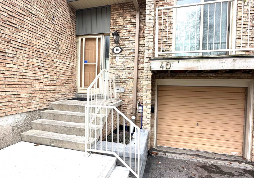 60-hanson-road-mississauga-ontario-w12693738