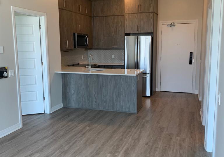 95-dundas-street-w-oakville-ontario-w12693790