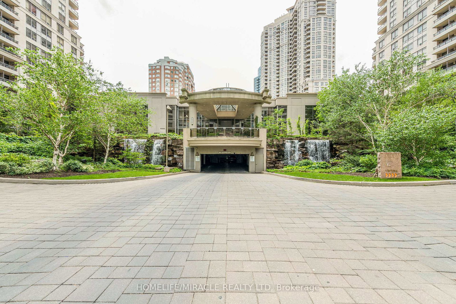 3888-duke-of-york-boulevard-mississauga-ontario-w12693796