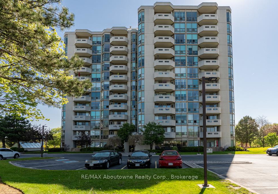 5080-pinedale-avenue-burlington-ontario-w12694112