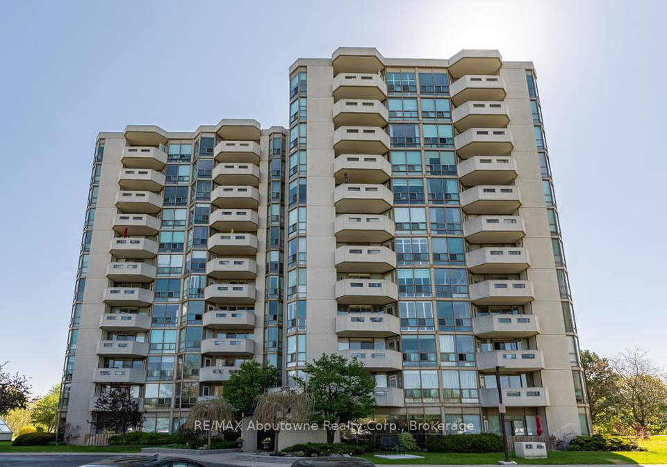 5080-pinedale-avenue-burlington-ontario-w12694112