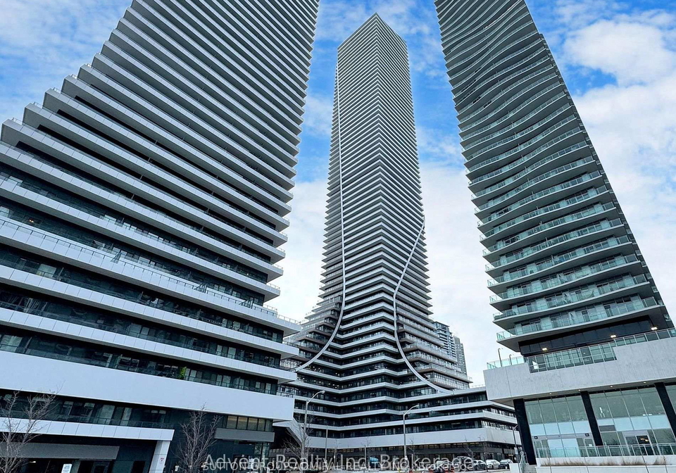 30-shore-breeze-drive-etobicoke-ontario-w12694206