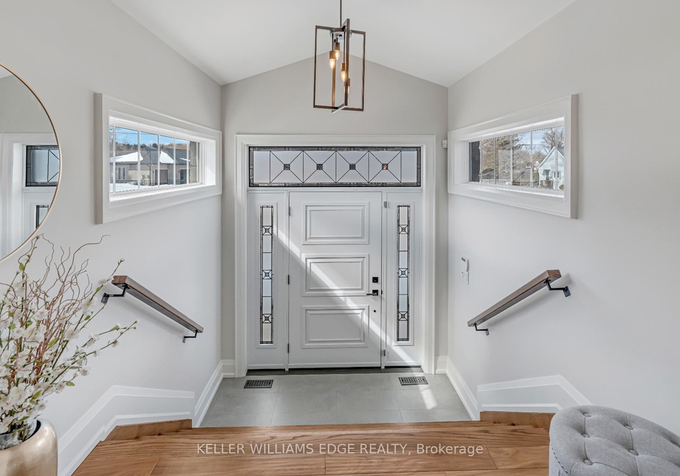 6-credit-street-halton-hills-ontario-w12694216