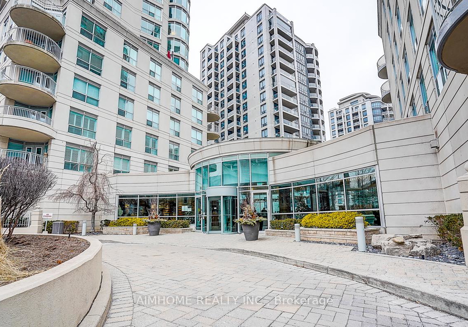 2111-lake-shore-boulevard-w-etobicoke-ontario-w12694246