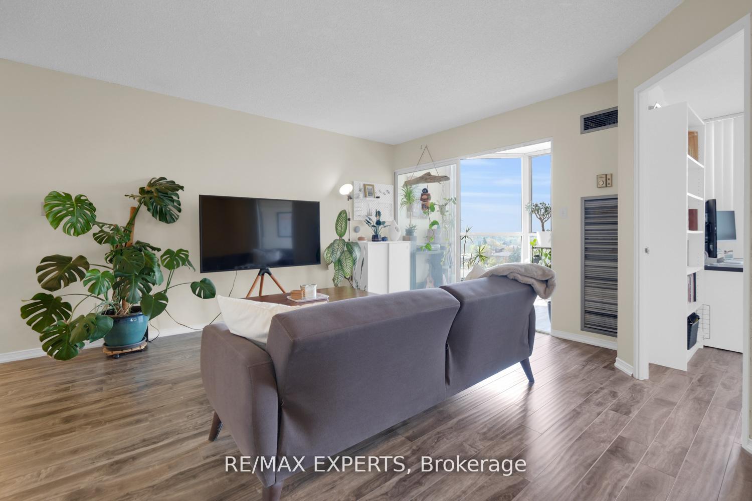 145-hillcrest-avenue-mississauga-ontario-w12694652