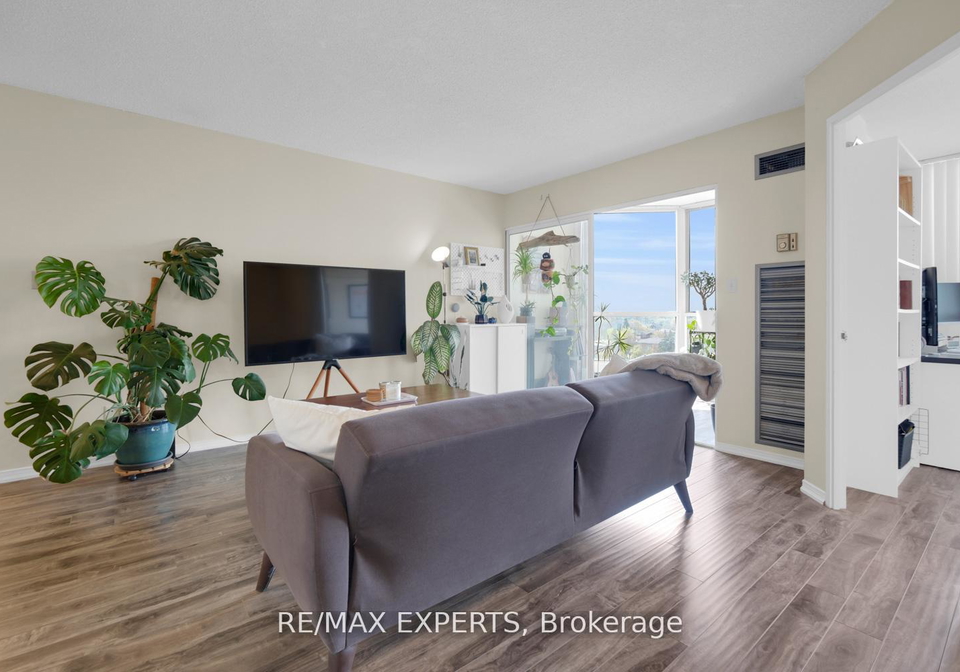 145-hillcrest-avenue-mississauga-ontario-w12694652
