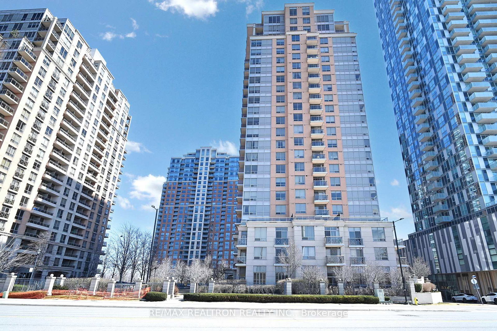 5233-dundas-street-w-etobicoke-ontario-w12695064