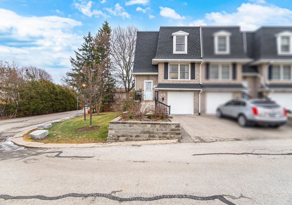 2041-amherst-heights-court-burlington-ontario-w12695208