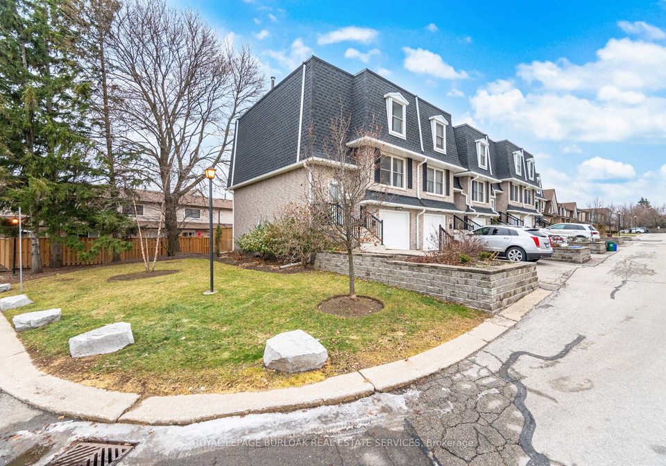 2041-amherst-heights-court-burlington-ontario-w12695208