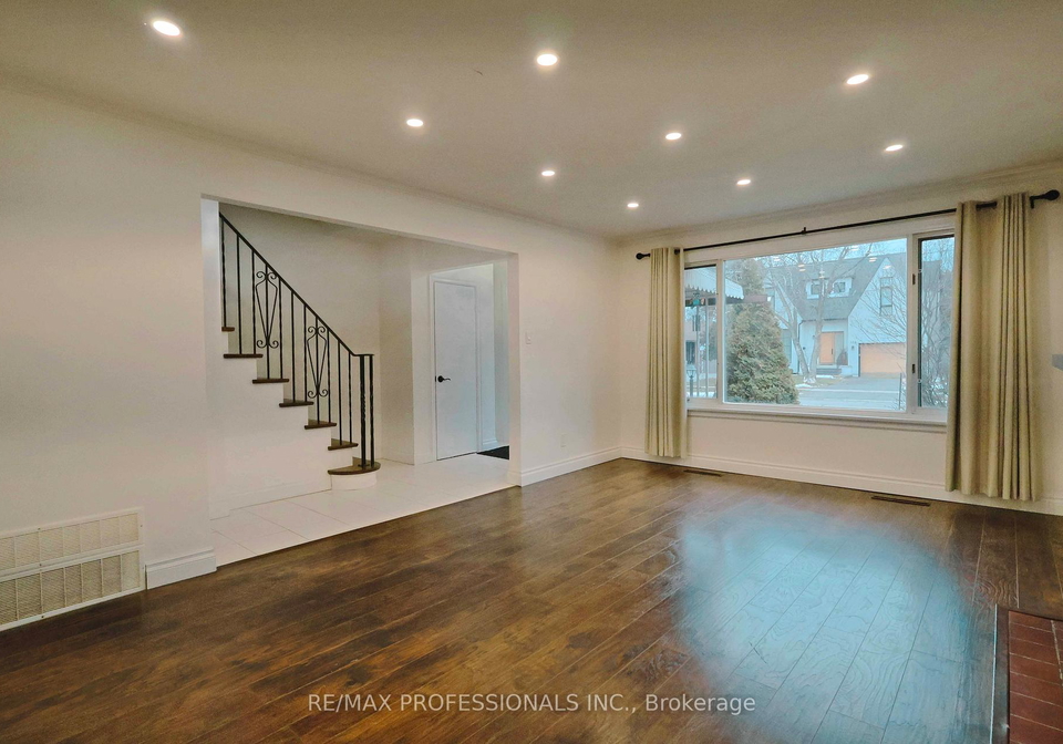 109-botfield-avenue-etobicoke-ontario-w12695534