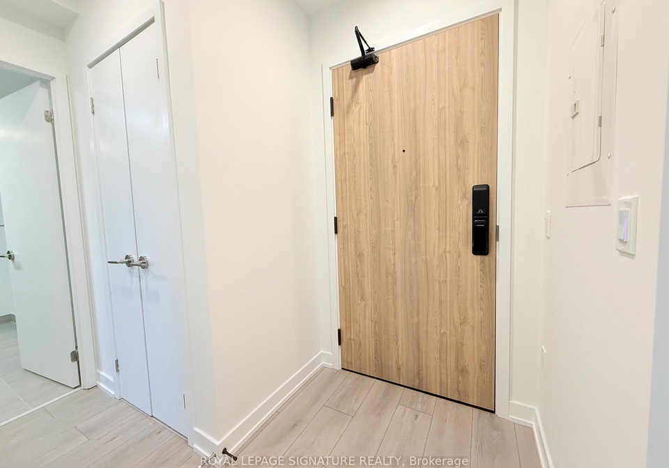 1-fairview-road-e-mississauga-ontario-w12695604