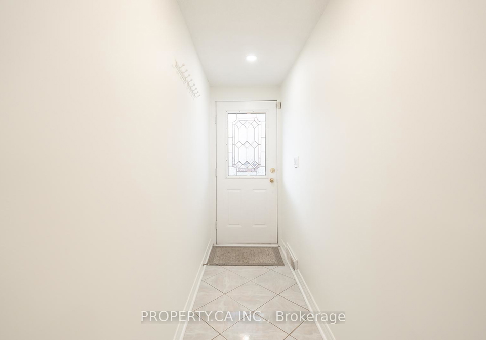 557-perth-avenue-toronto-ontario-w12695772