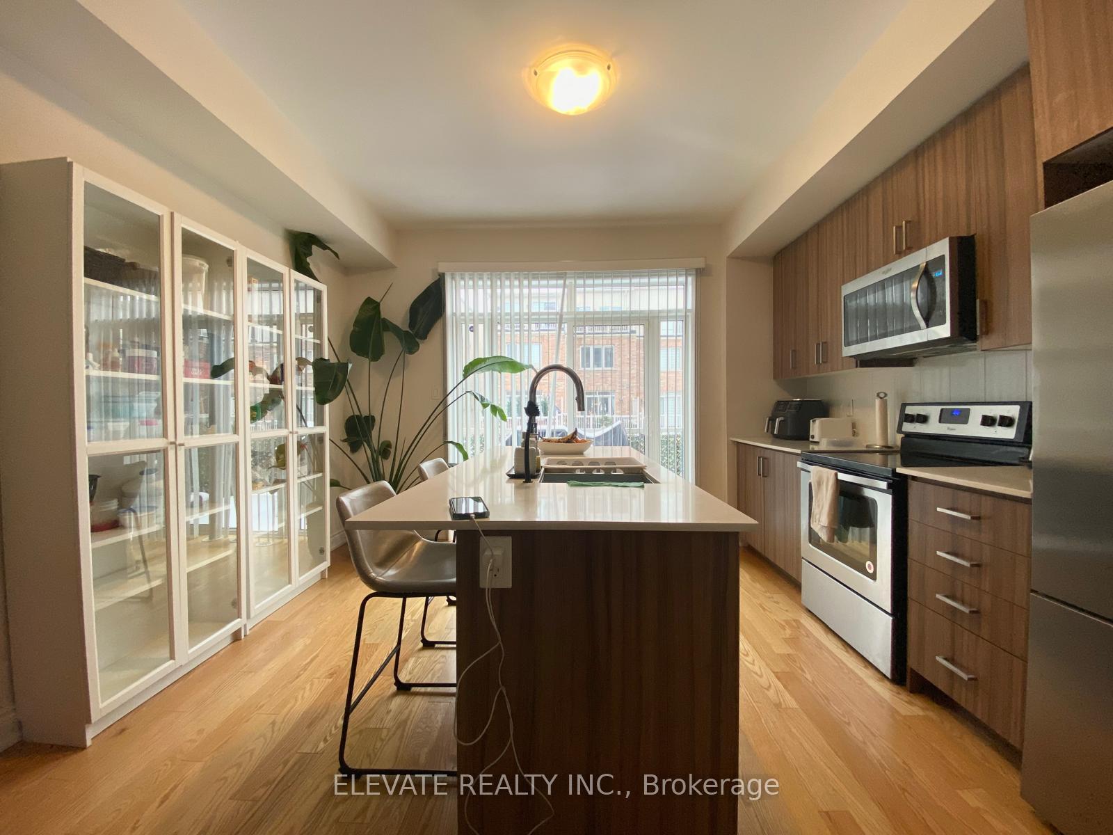 15-edward-horton-crescent-etobicoke-ontario-w12696108
