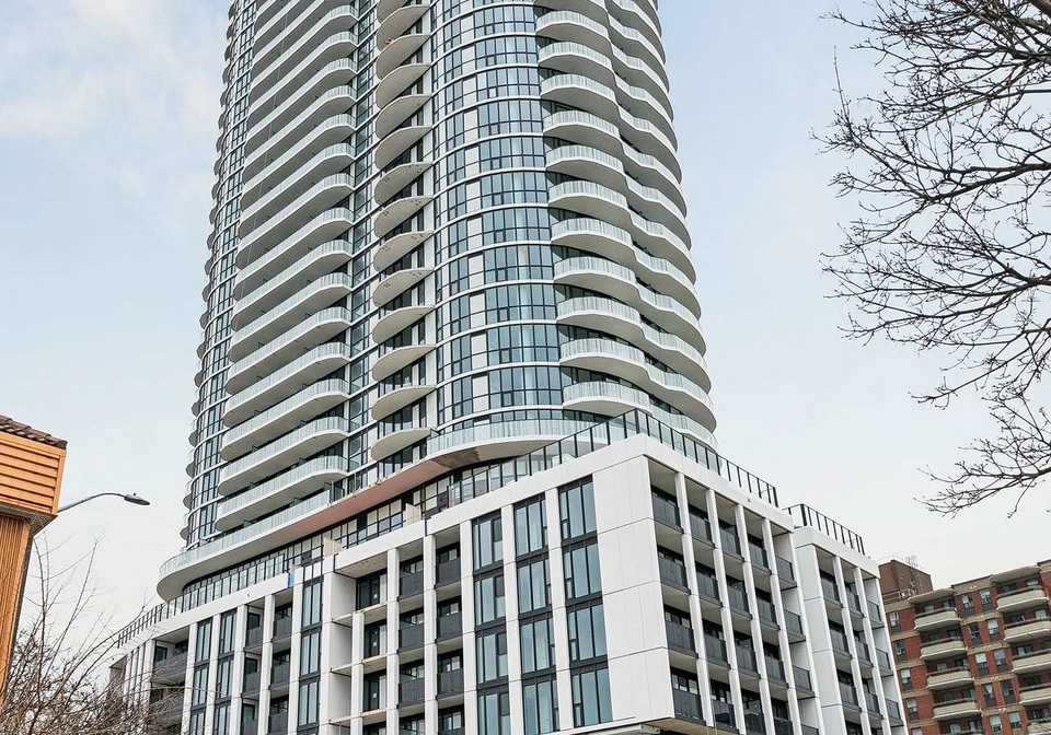1-fairview-road-e-mississauga-ontario-w12696298