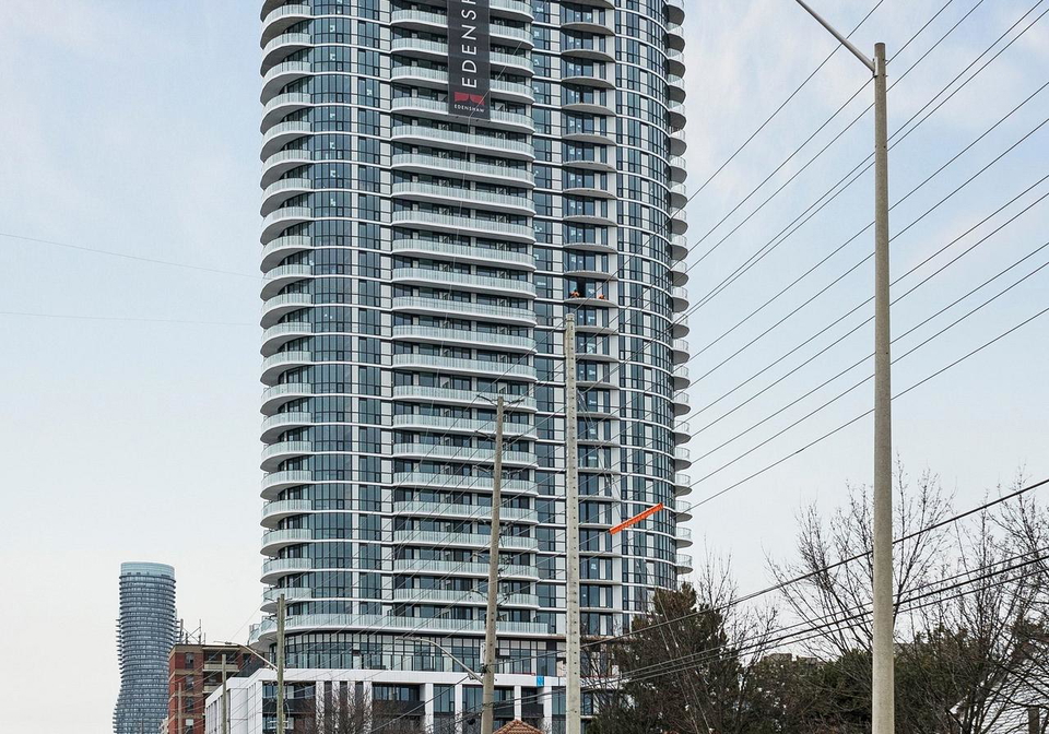 1-fairview-road-e-mississauga-ontario-w12696298