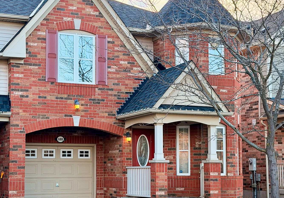 688-rayner-court-milton-ontario-w12696730