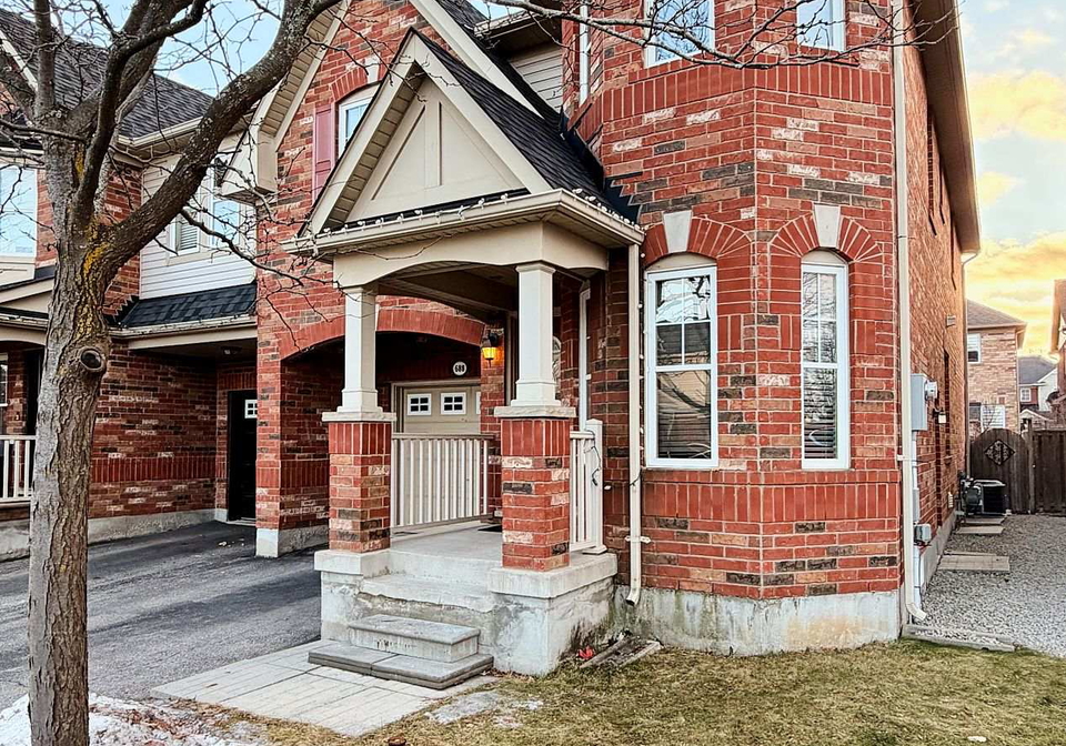 688-rayner-court-milton-ontario-w12696730