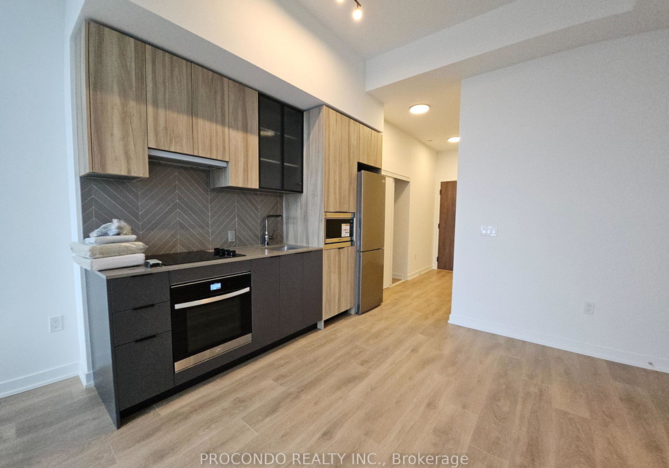 1037-the-queensway-etobicoke-ontario-w12697074