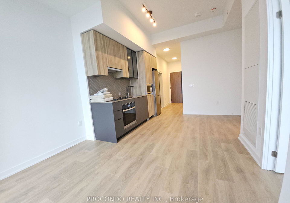 1037-the-queensway-etobicoke-ontario-w12697074
