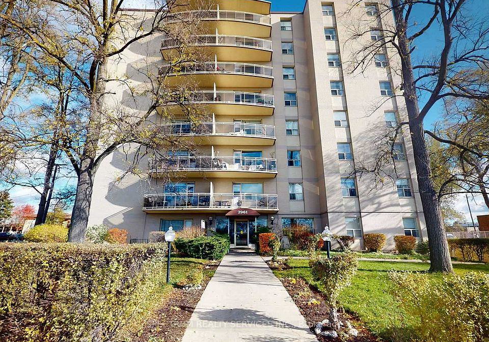 2961-dufferin-street-north-york-ontario-w12697360