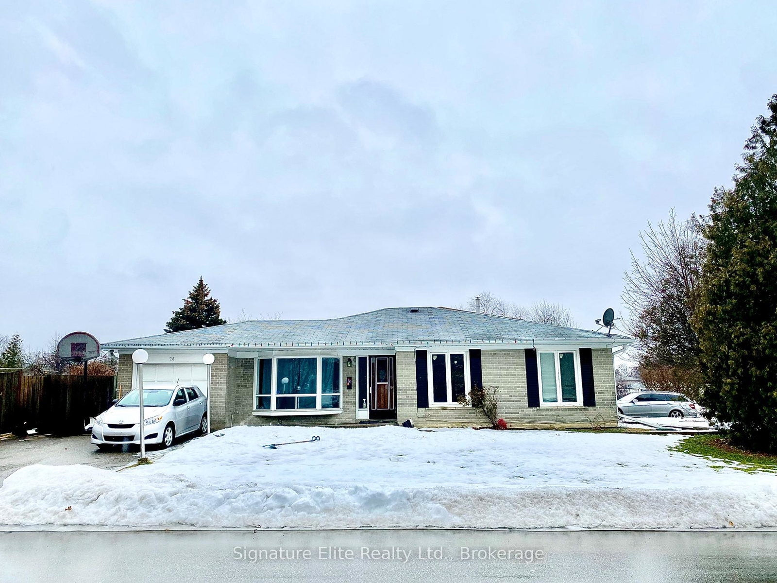 28-caldwell-crescent-brampton-ontario-w12697450