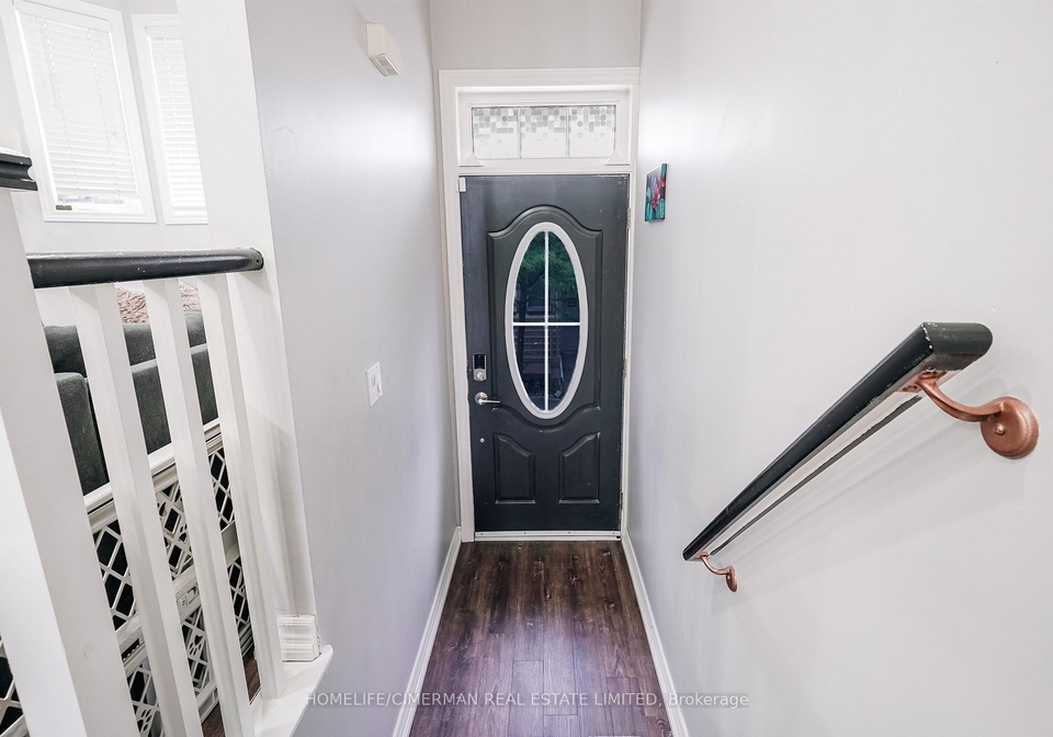 16-piggott-mews-north-york-ontario-w12697500