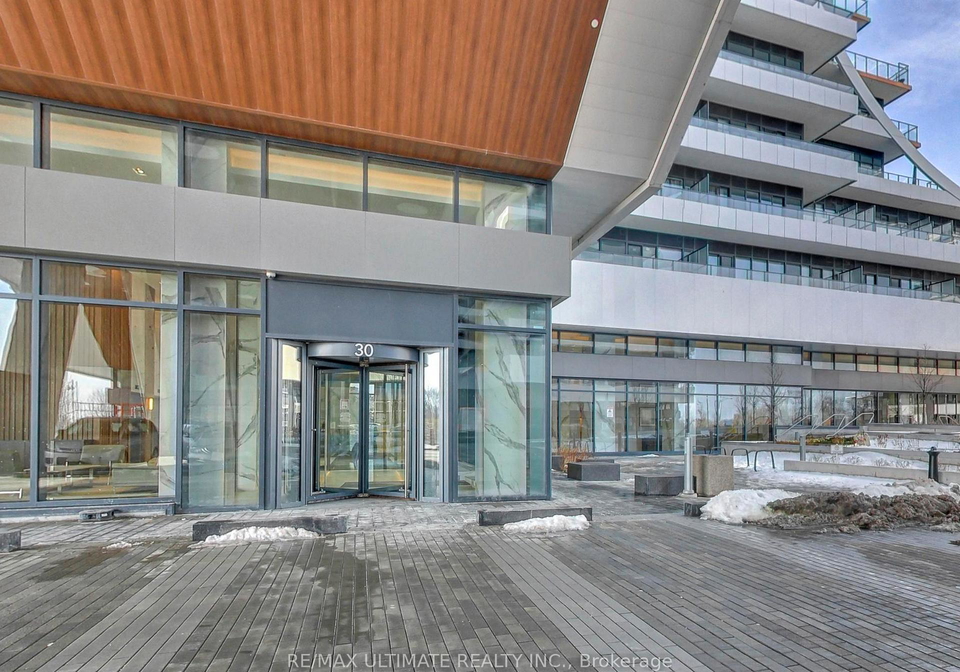 30-shore-breeze-drive-etobicoke-ontario-w12697650