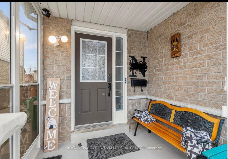 84-whiteface-crescent-brampton-ontario-w12697674