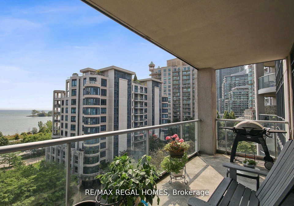 2083-lake-shore-boulevard-w-etobicoke-ontario-w12698360