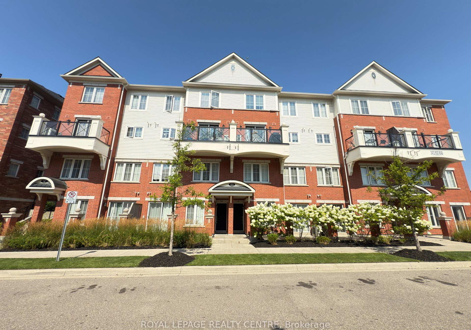 2472-post-road-oakville-ontario-w12698958