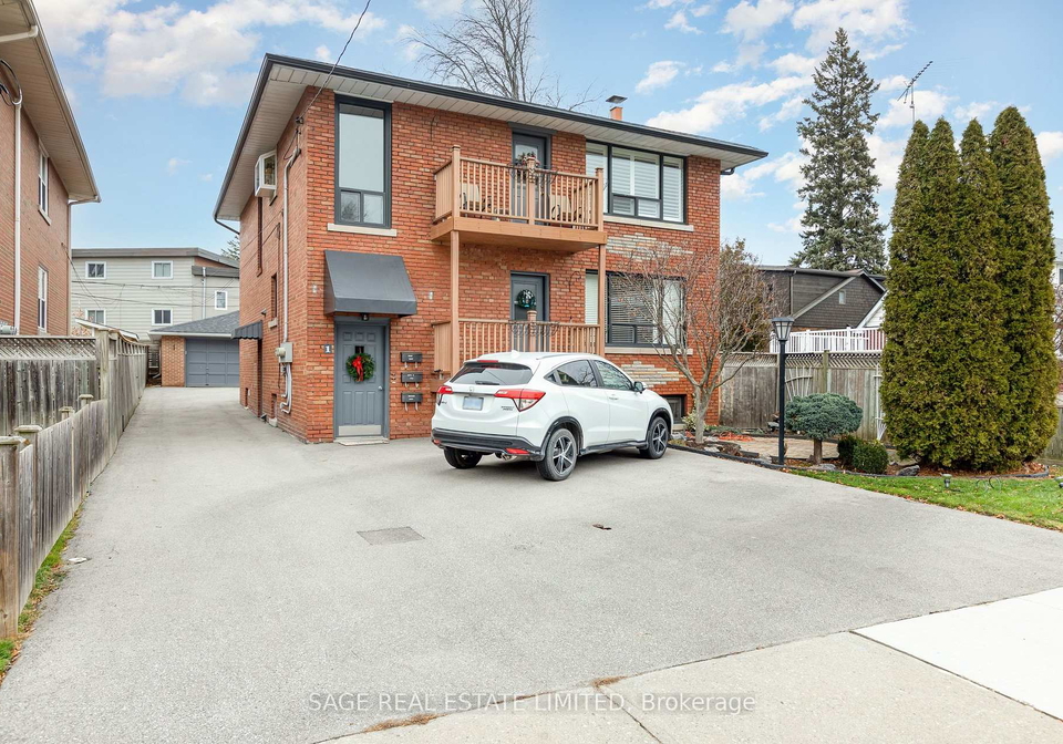 1-forty-first-street-etobicoke-ontario-w12699186