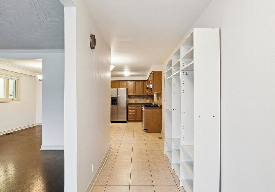 94-belgravia-avenue-north-york-ontario-w12699604