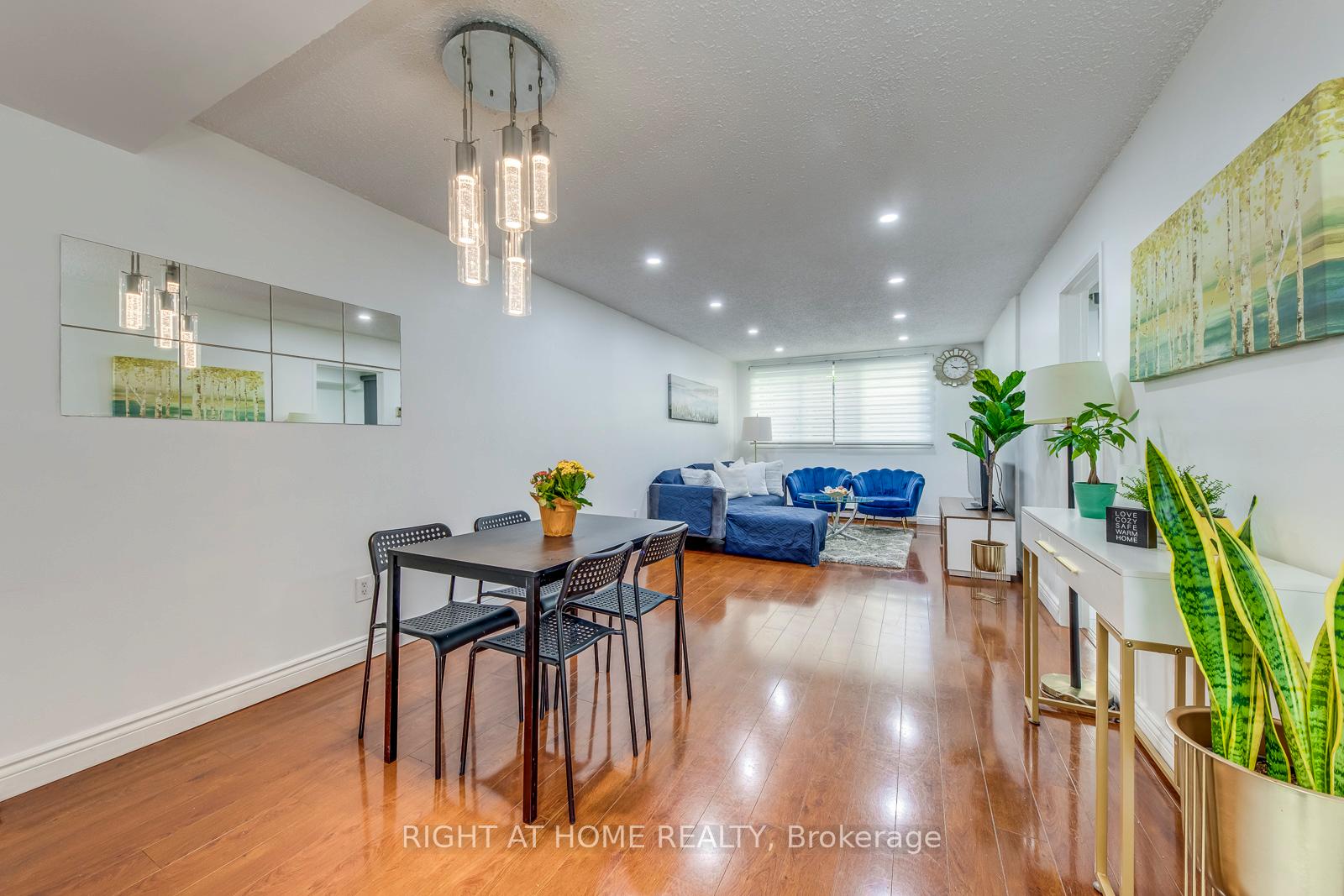 2170-bromsgrove-road-mississauga-ontario-w12700120