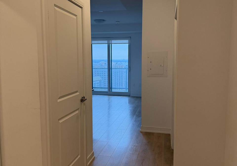 8-nahani-way-mississauga-ontario-w12701488
