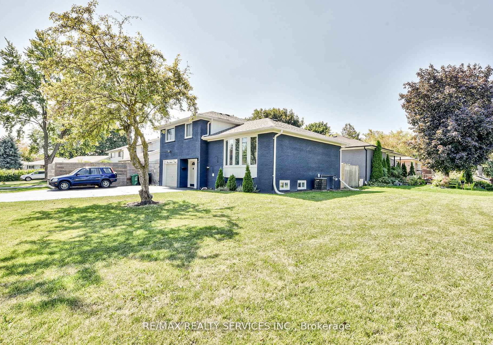 23-windermere-court-brampton-ontario-w12701630