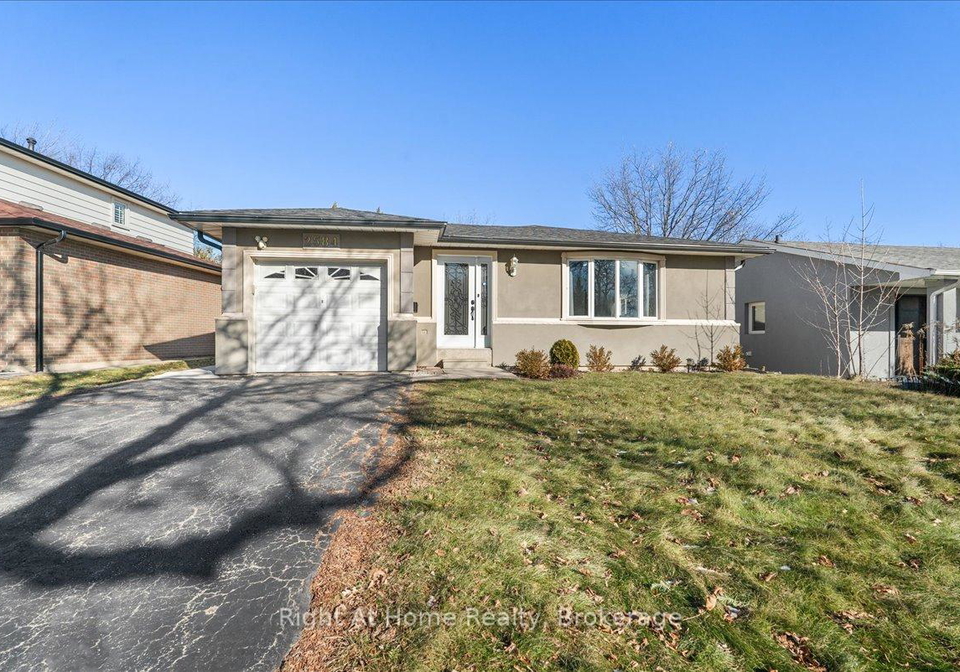 2584-kinnerton-crescent-mississauga-ontario-w12701882